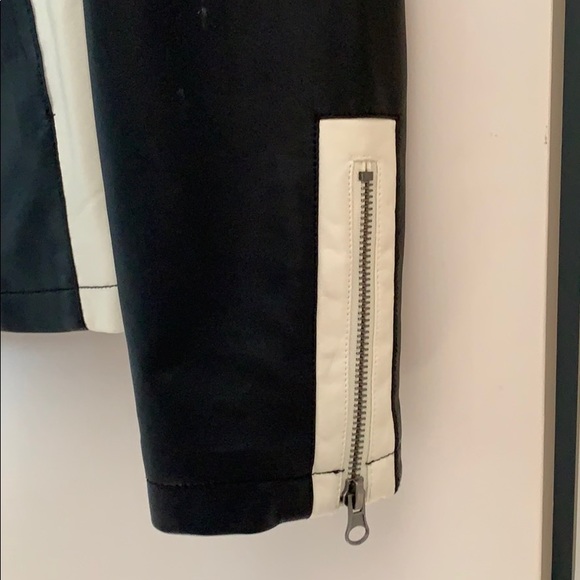 Jacket - Picture 4 of 5